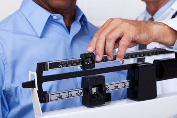 体重和生活方式管理-男子体重秤|加拿大克利夫兰诊所BOB买球平台